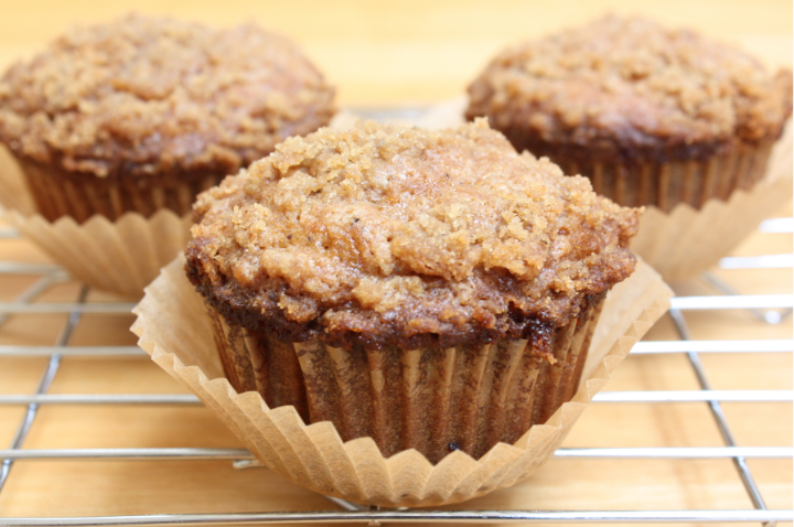 Freshly made streusel topping recipe with buttery, golden crumbs in a bowl, ready to use on cakes, muffins, and pies.