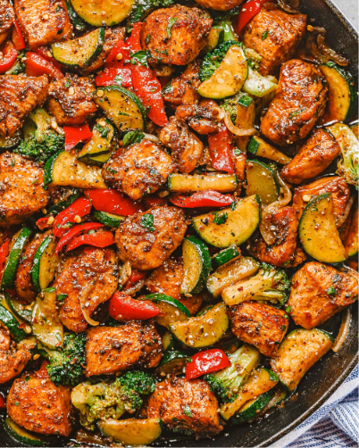 Healthy chicken recipes for weight loss including grilled chicken, stir fry, lettuce wraps, and chicken salad prepared in 15 minutes